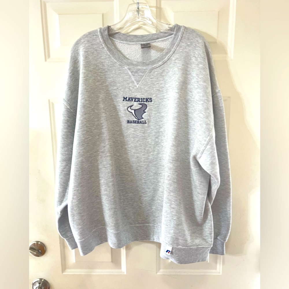 Russell Dri Power Mavericks Baseball inscription on the front crew neck gray XL
